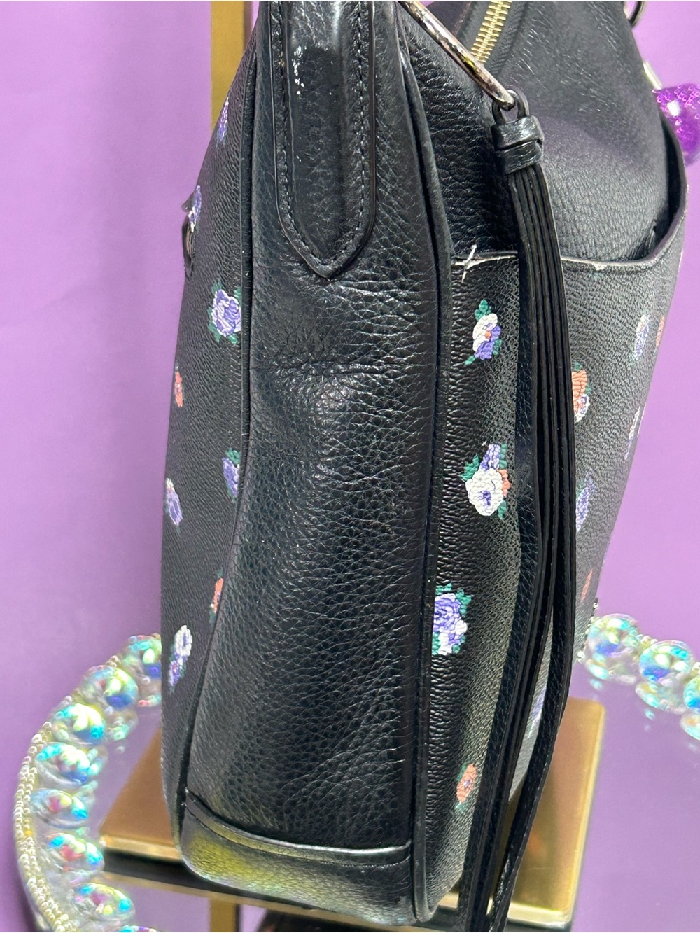 Coach Black Pebbled Leather Shoulder Bag w/Floral Print Approx. 12 x 9.5 x 3 - Picture 5 of 17